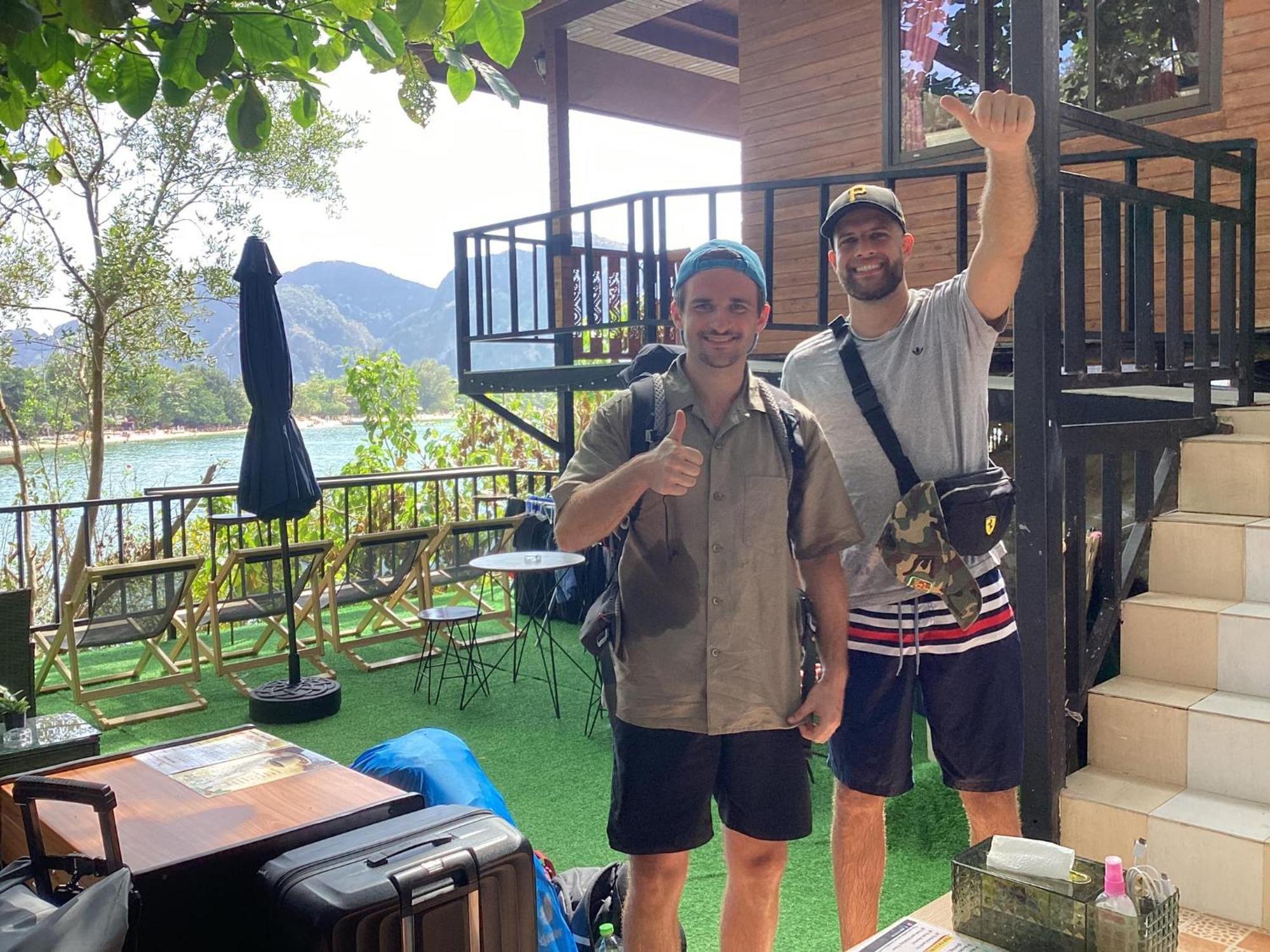 Sweed Dee Seaview Hostel Phi Phi Don Exterior photo
