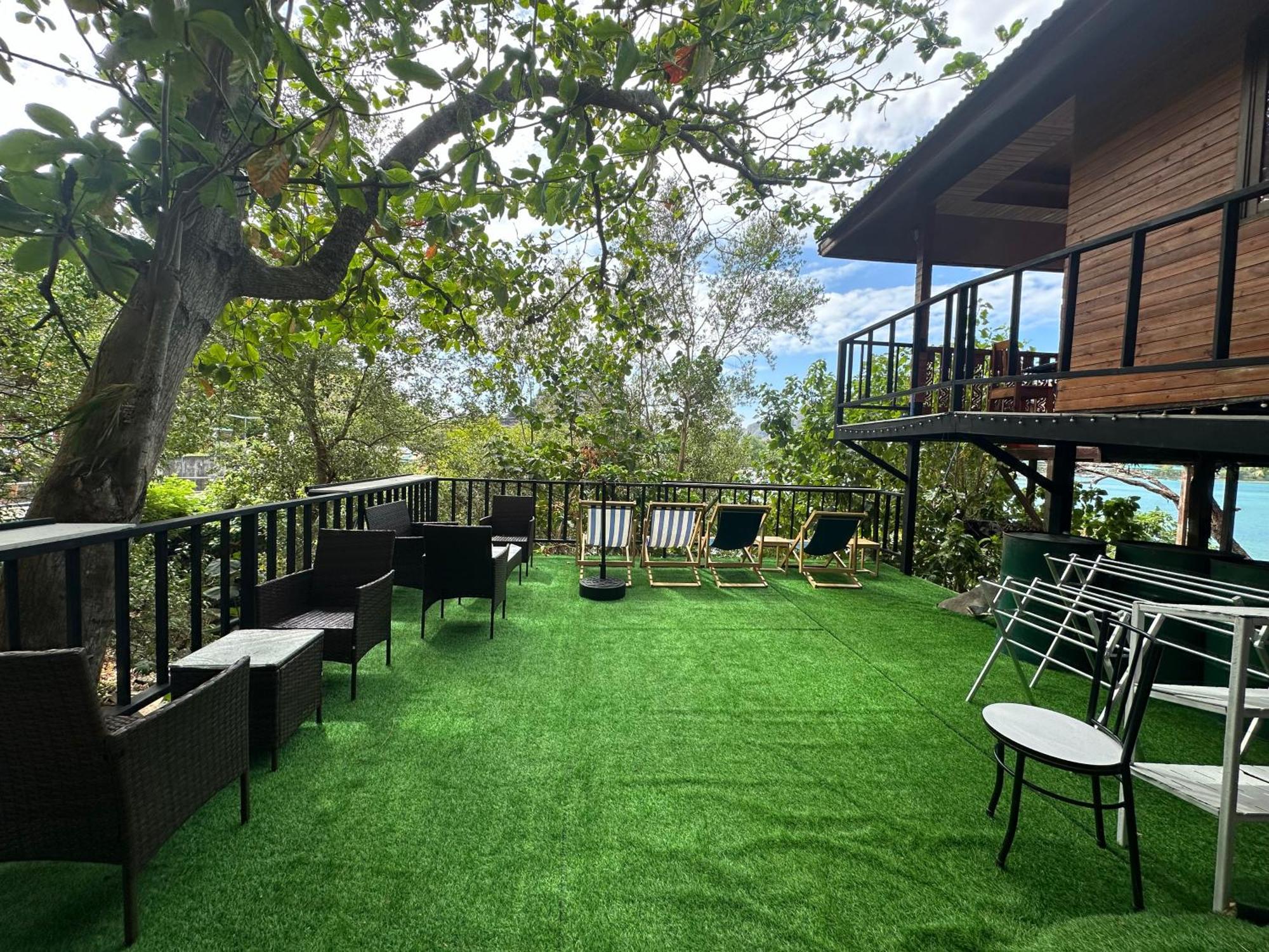 Sweed Dee Seaview Hostel Phi Phi Don Exterior photo
