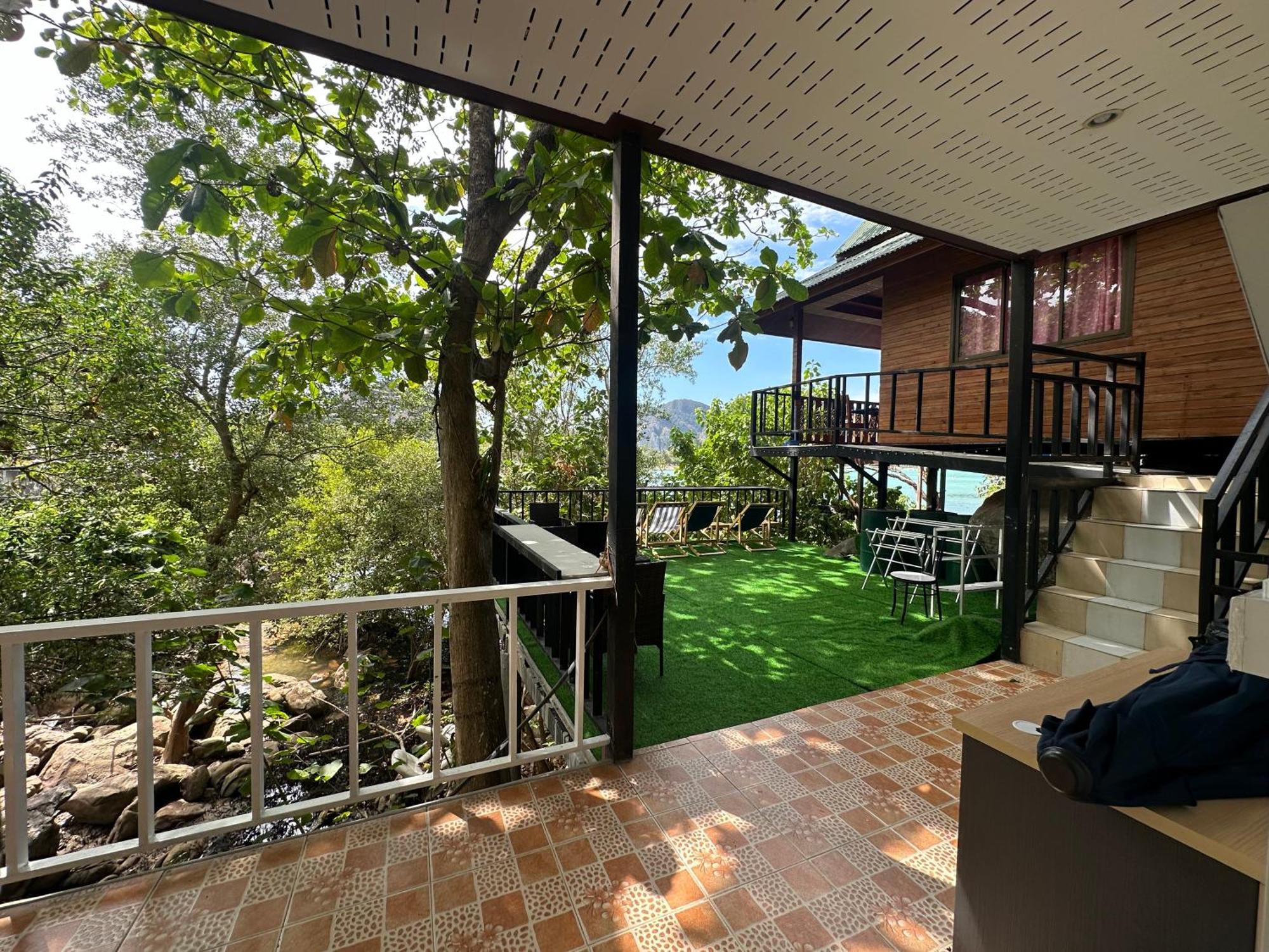 Sweed Dee Seaview Hostel Phi Phi Don Exterior photo